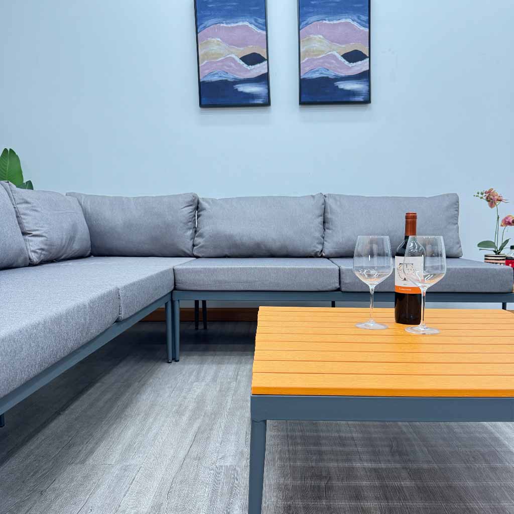 Juego de sala L con mesa