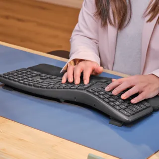 Trust keyra teclado inalambrico multidispositivo ergonomico US - 25459 - 3